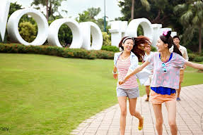 Disney's Hollywood Hotel Image 7