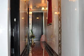 Premium Lounge Image 18