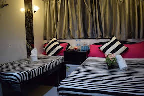 Premium Lounge Image 4