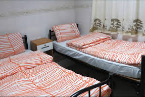 South and North House Image 12