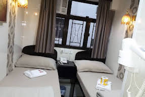 Tom's Tourist Guest House Image 7