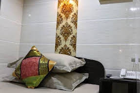 Tom's Tourist Guest House Image 26