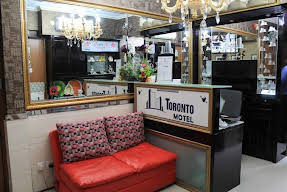 Toronto Motel Image 3