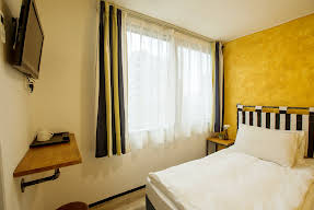 Yesinn Hotel & Youth Hostel 悦思酒店&青年旅舍 Image 3